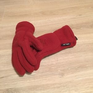 Arc’teryx gloves